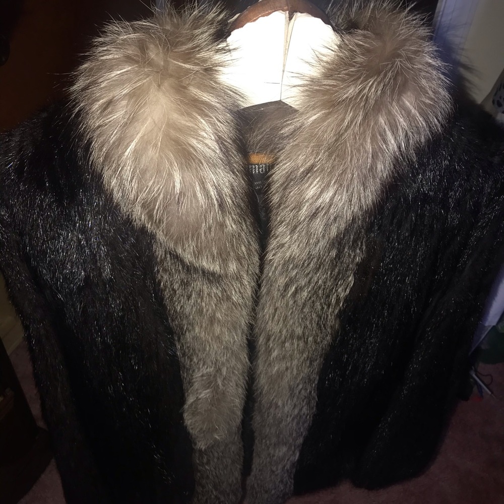 Vintage fur coat. 100% real fur.